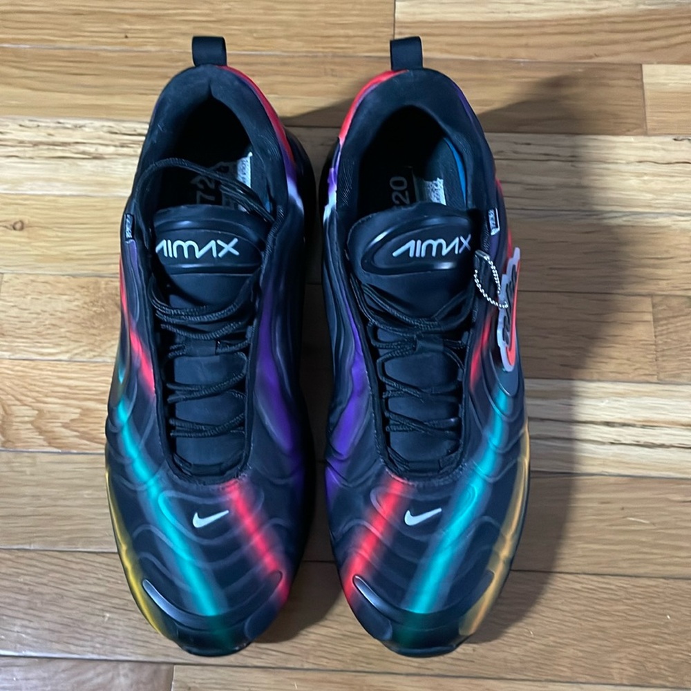 Men’s Nike AirMax 720